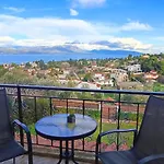 Semesterbostad Sea View House Ii *